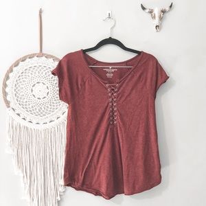 3/$20 •AEO lace up tee•